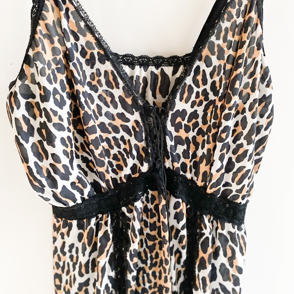 Vintage Slip Chemise Tiger Print Nylon 1970’s vintage nightgown night dress - Picture 6 of 7